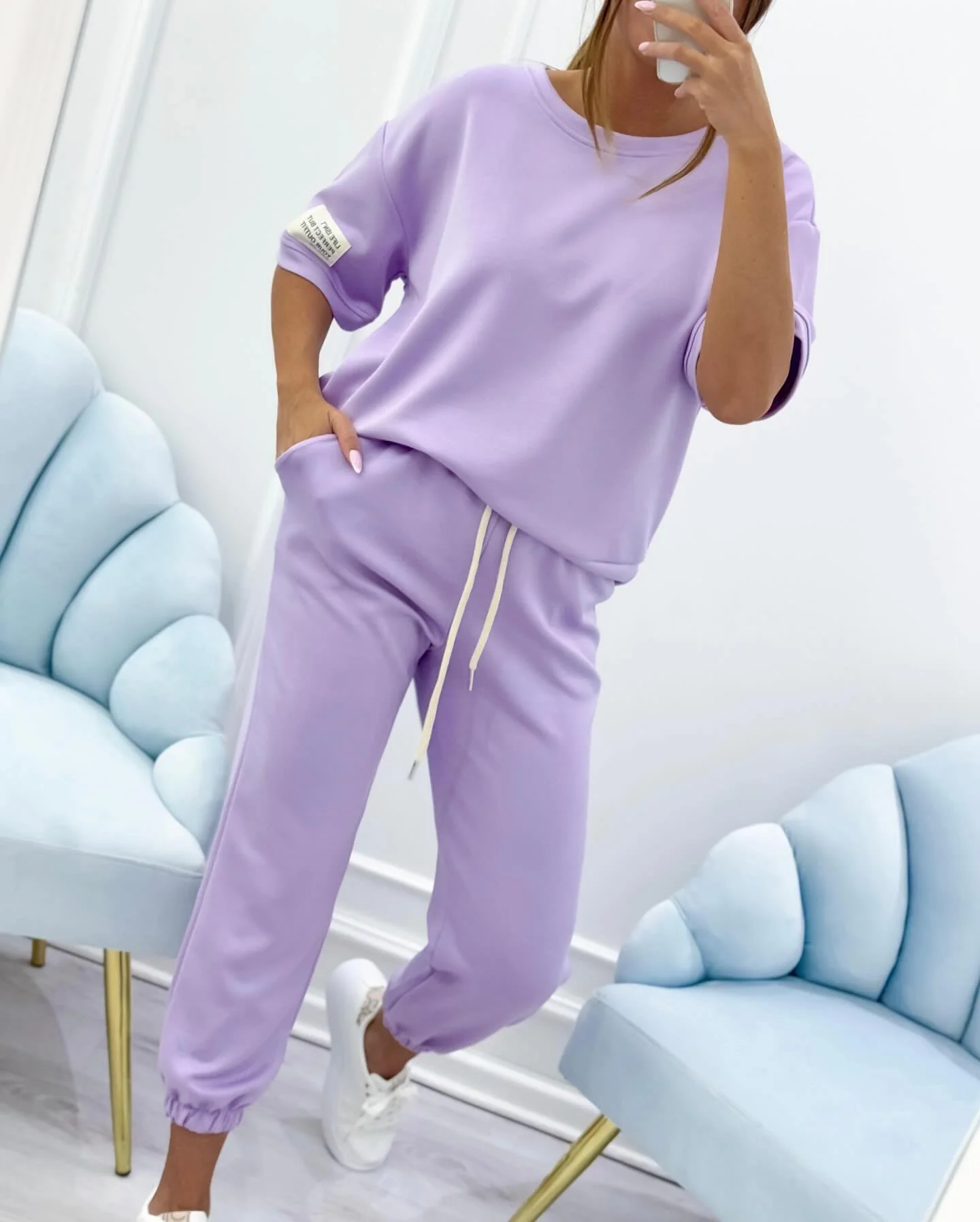 Damen Relaxed Outfit: Set aus solidem Oberteil und Hose - Image 2