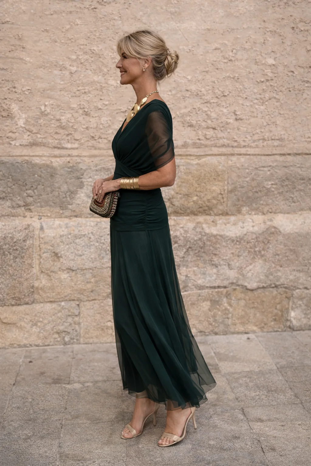 Elegantes Maxikleid für Feste mit V-Ausschnitt - Image 2