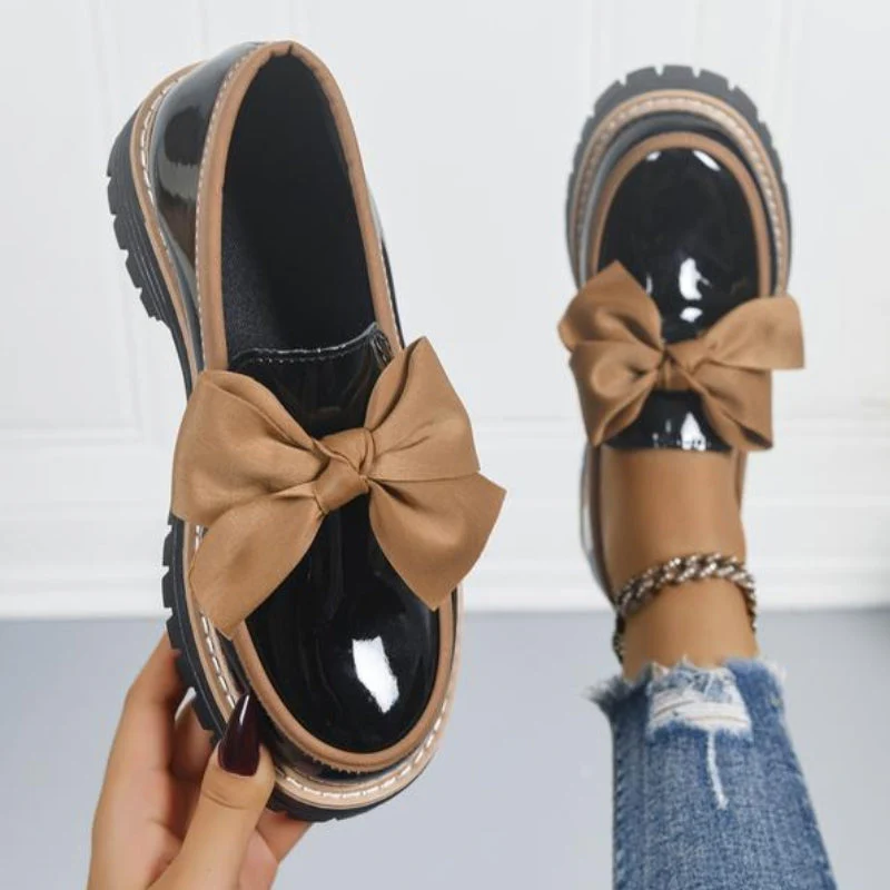 Glänzende grüne Slipper mit chunky gepolsterter Sohle - Image 2