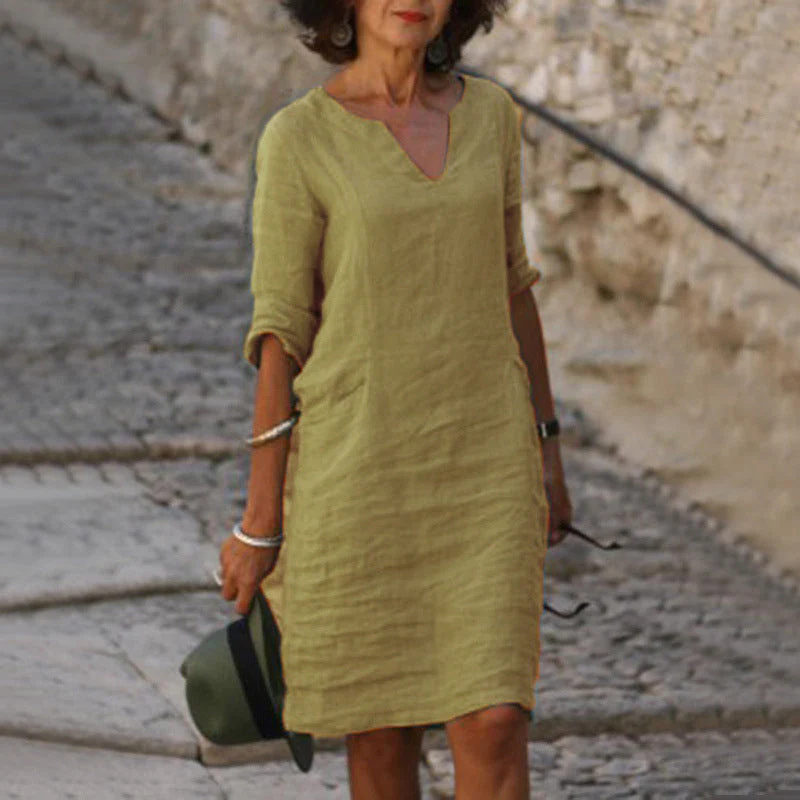 Lola - Lässiges V-Ausschnitt-Kleid - Image 12