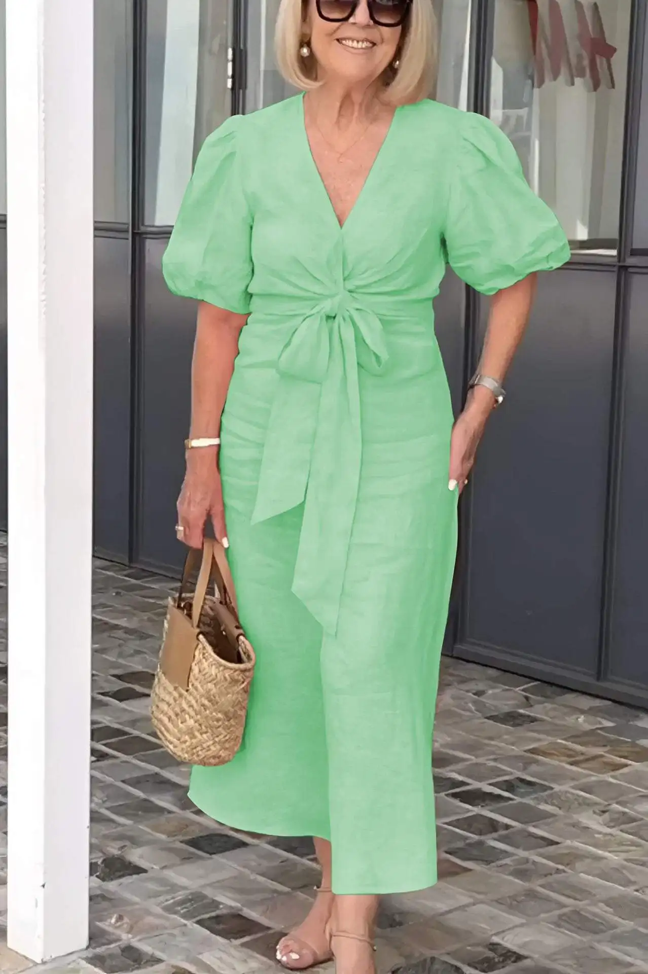 Natasha - Elegantes V-Ausschnitt Kleid - Image 9