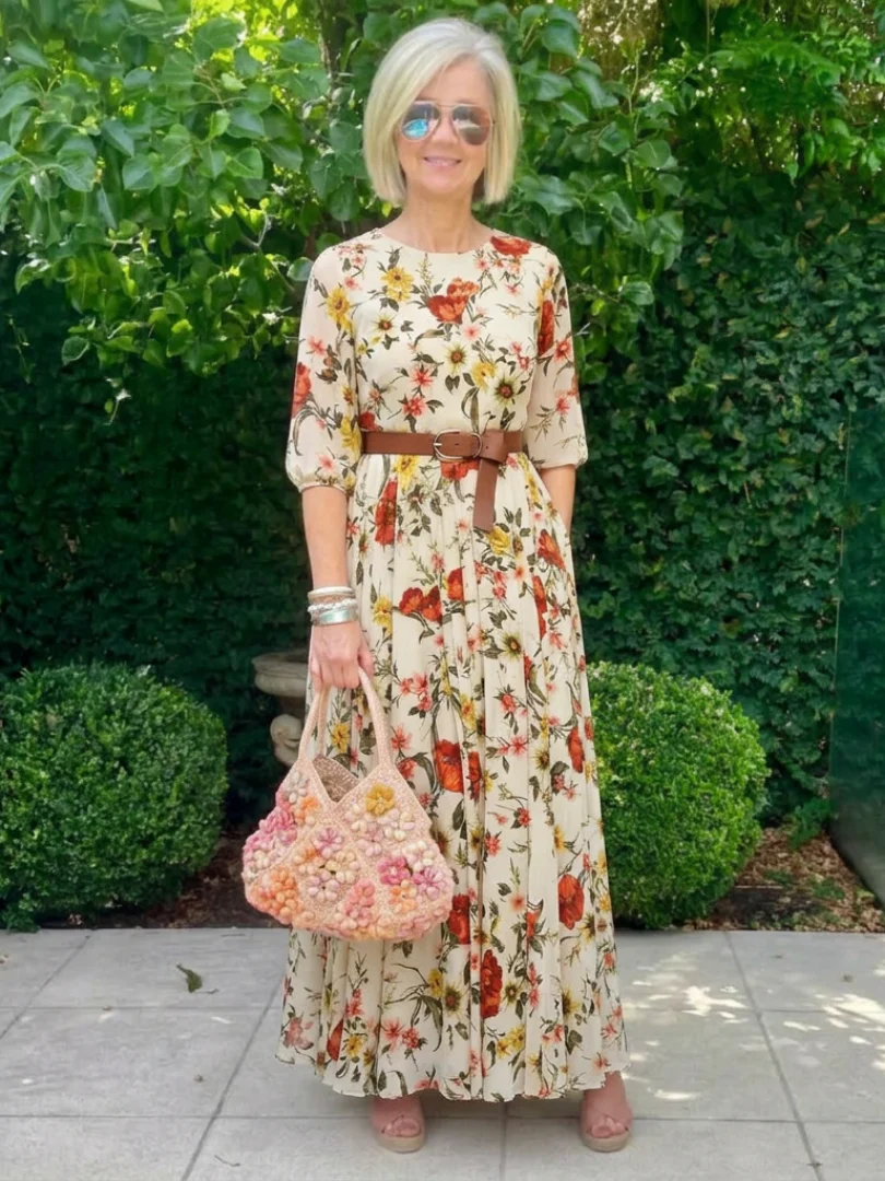 Odelia | Maxikleid mit Rundhalsausschnitt und drei Viertel Ärmeln, mit Gürtel - Image 3