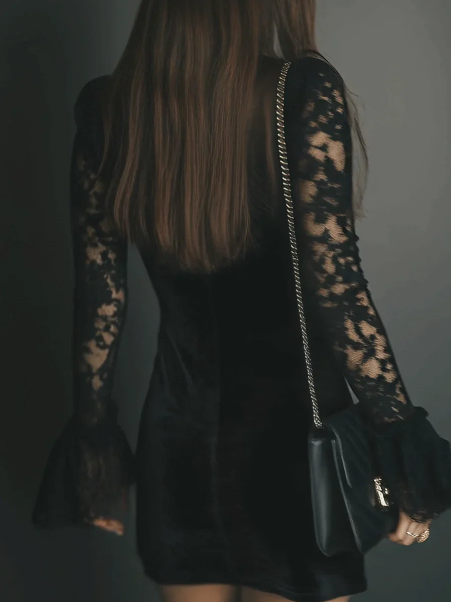 Orinthia – Samt-Minikleid mit Spitzenbesatz - Image 3