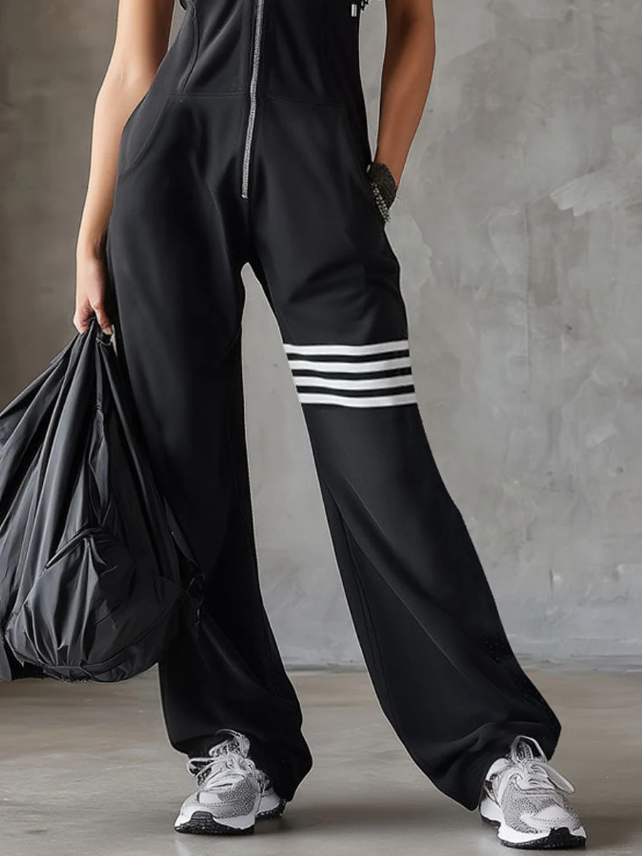 Retro-inspirierter schwarzer ärmelloser Kapuzen-Jumpsuit mit sportlichen Spitzenstreifen - Image 14