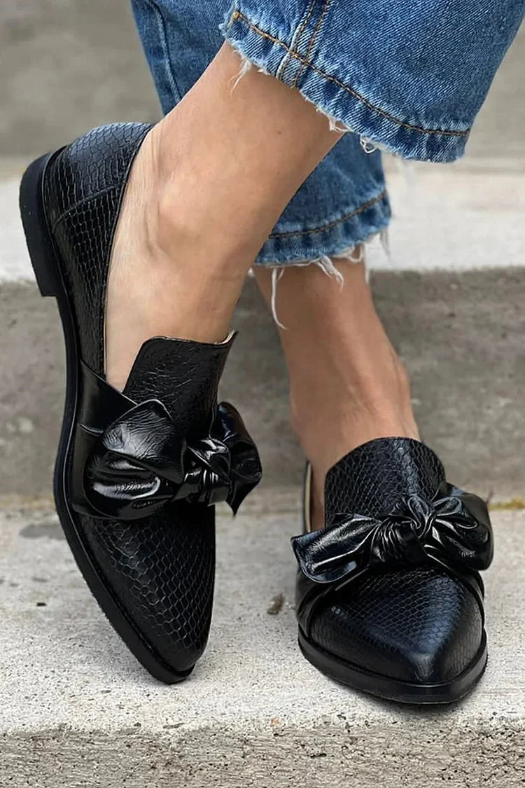 SCHWARZE LOAFERS MIT GLÄNZENDEM BOW - Image 3