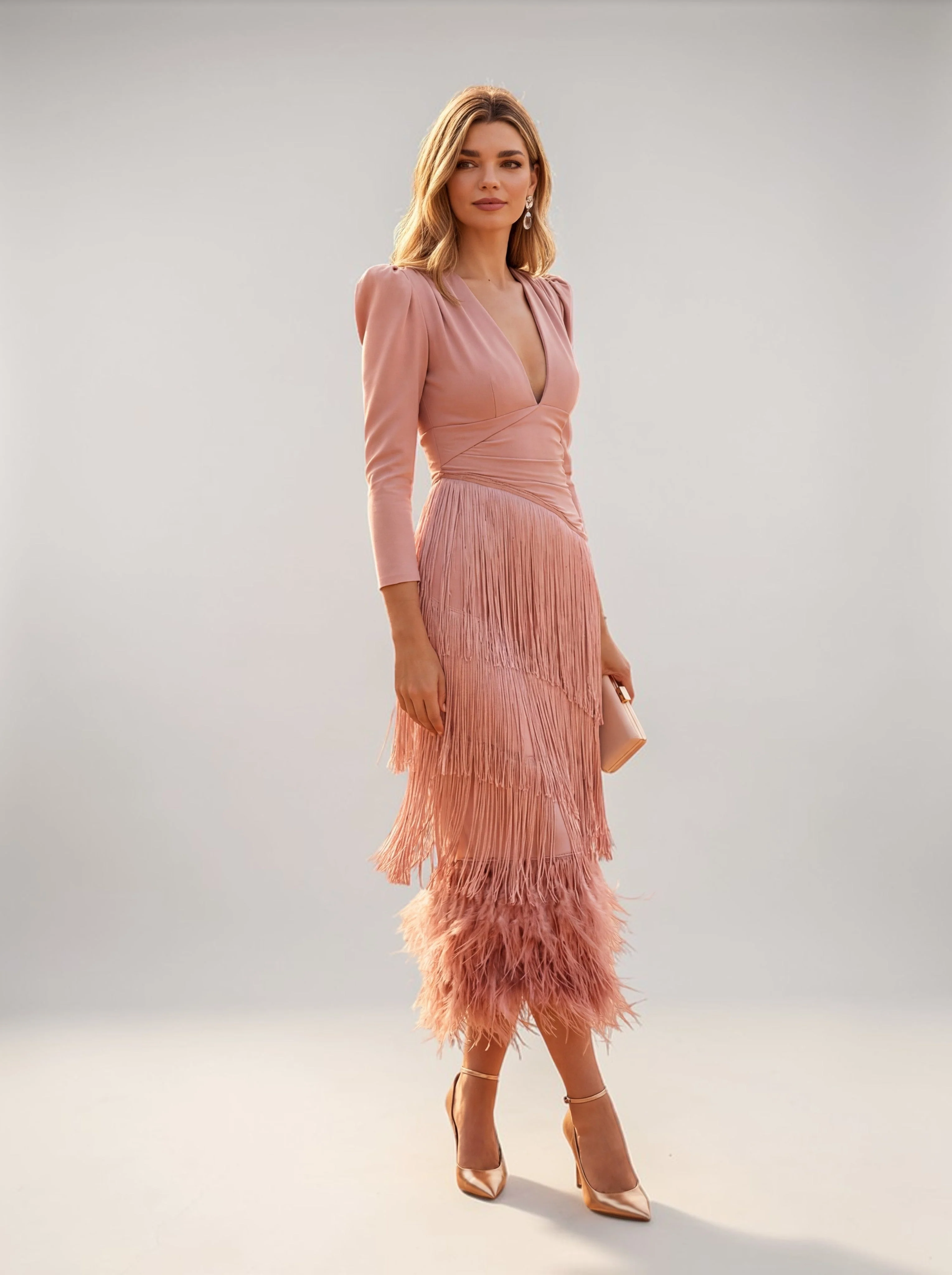 Sofia | Elegantes Ombré-Fransenkleid mit V-Ausschnitt - Image 3